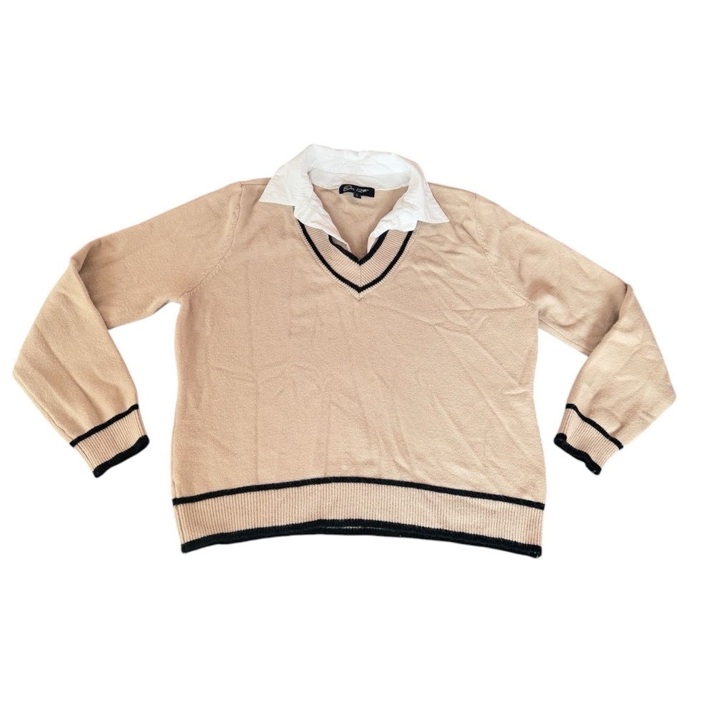On 12tb‎ Beige Sweater Paired with Button-Up White Shirt Size Large